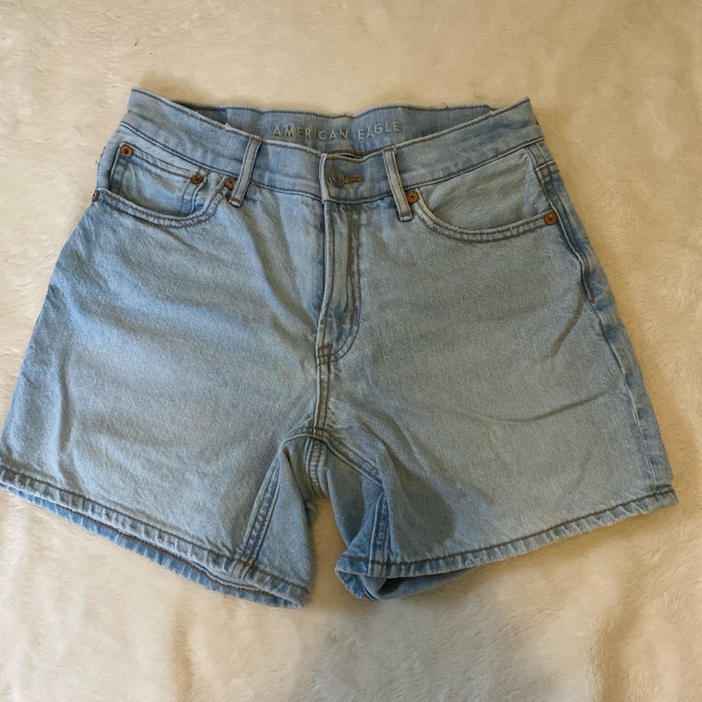 American Eagle Outfitters Light Wash Denim High-Rise Women's Shorts
